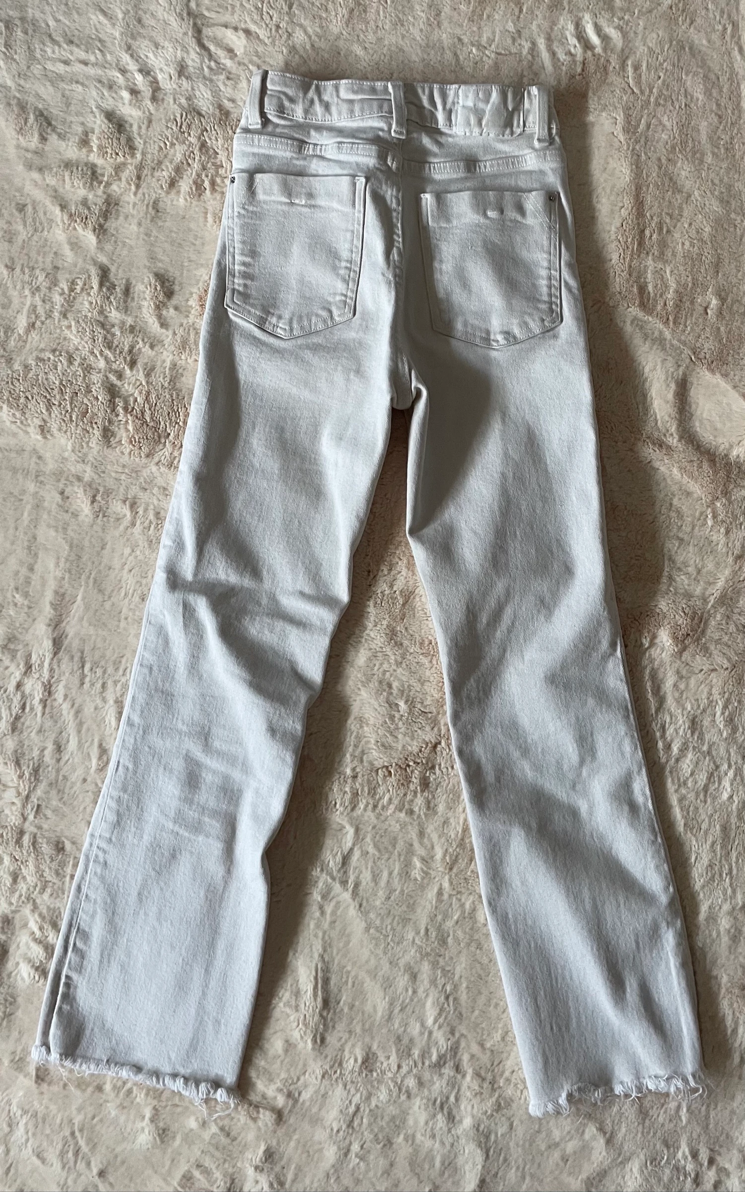 Jeans flare Zara bege baixo desfiados – photo 3